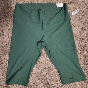 NWT Workout Capri